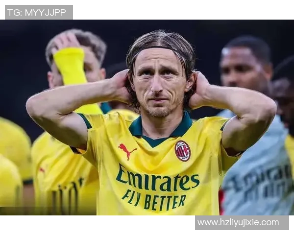 莫德里奇精准直塞福法纳脚后跟巧妙助攻 莱奥射门遗憾中框 莫德里奇精准直塞福法纳脚后跟巧妙助攻 莱奥射门遗憾中框